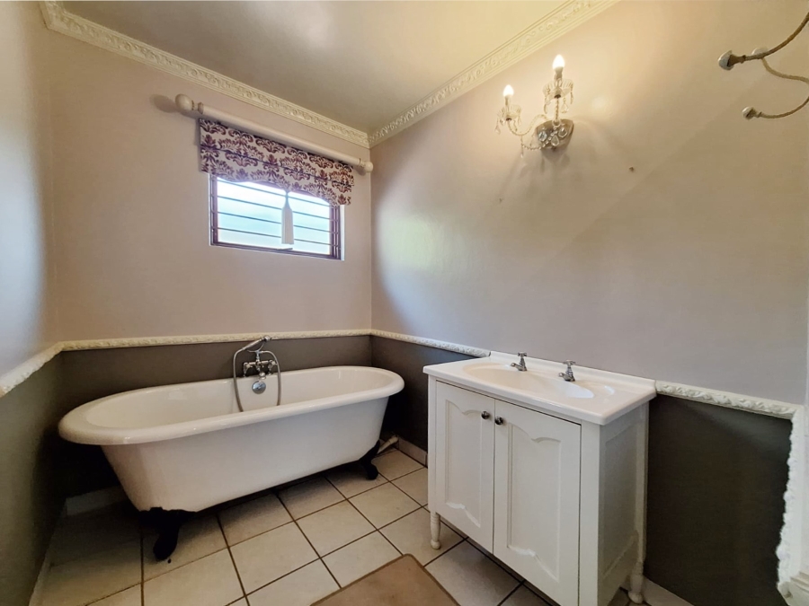 To Let 3 Bedroom Property for Rent in Magalies Golf Estate North West